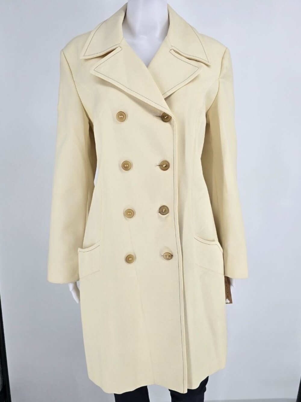 Vintage 1970s London Fog Maincoats Ivory Double-Breasted Walking Coat (M)